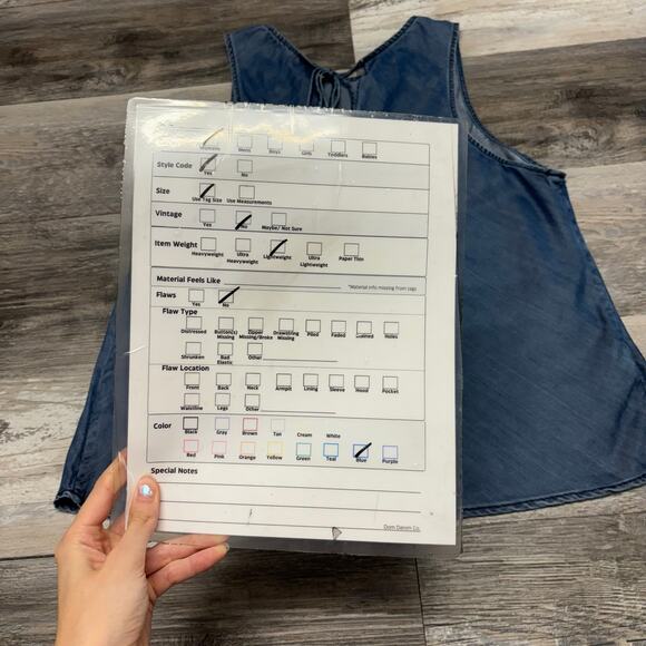 GAP Dark Indigo Womens‎ L Minimalist Tencel Chambray Keyhole Back Sleeveless Top - Picture 9 of 11